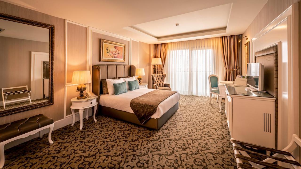 Vuni Palace Premium Hotel & Spa & Casino Beachfront Location ! Kyrenia  Exterior photo